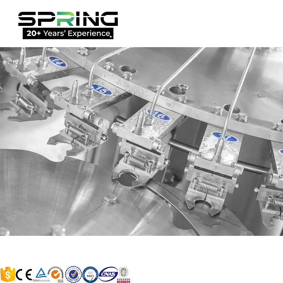 瓶子 clamp and rinsing gripper detail for the 15000BPH water filling machine 缩略图