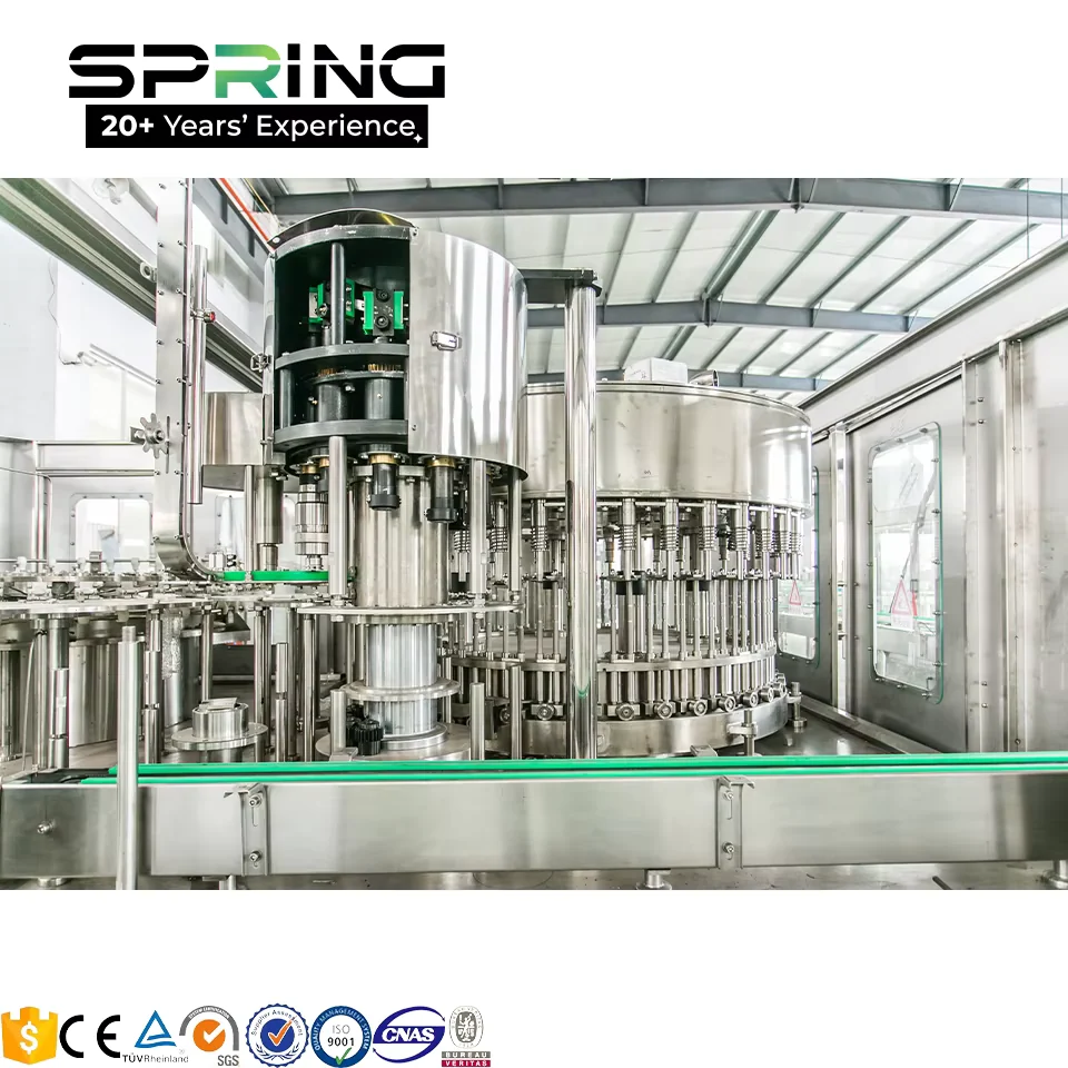 Conveyor and transfer section detail on the 20000BPH water filling machine 缩略图