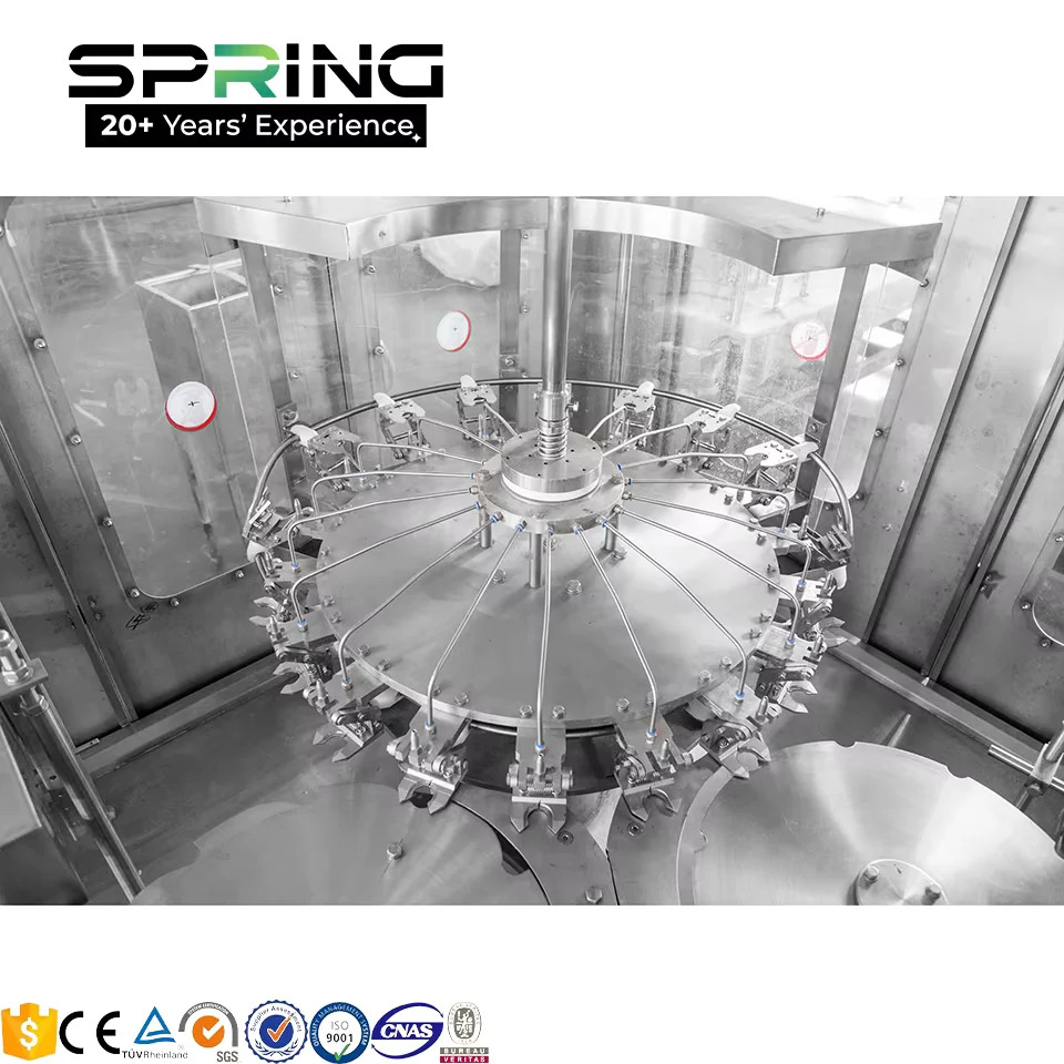 Top view of the rinsing filling and capping monoblock for 6000BPH bottled water line 缩略图